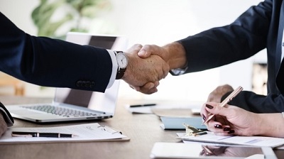 Уряд визначив, як укладати контракти з держслужбовцями на час карантину