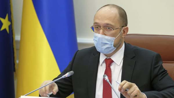 Денис Шмигаль: в Україні почалась третя хвиля епідемії, можливий локдаун