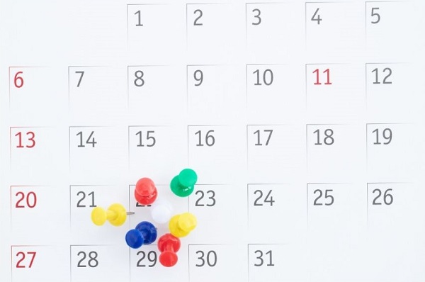 Чи можна залишити 25.04.2022 вихідним і не змінювати норму робочого часу у квітні, — роз’яснення експерта MCFR Кадри