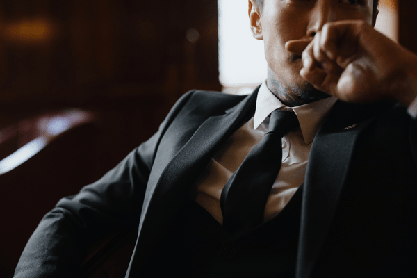 man_in_suit.png