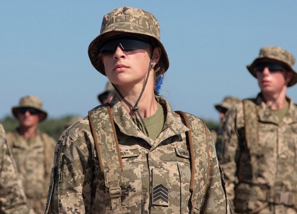 militery_women.jpg