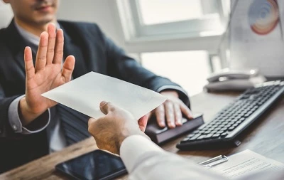 Держпраці роз’яснює, коли роботодавець може відмовити працівнику у звільненні та вимагати від нього відпрацювати встановлений у договорі строк Держпраці роз’яснює, коли роботодавець може відмовити працівнику у звільненні та вимагати від нього відпрацювати встановлений у договорі строк
