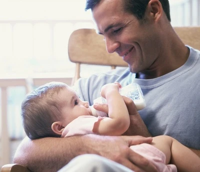 Батько може піти у відпустку для догляду за дитиною Батько може піти у відпустку для догляду за дитиною