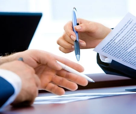 Як оформлювати трудові відносини з працівниками бюджетних підприємств після утворення ОТГ