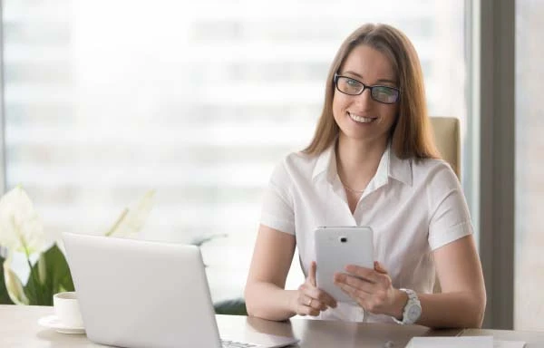 Президент підписав закон про електронні трудові книжки