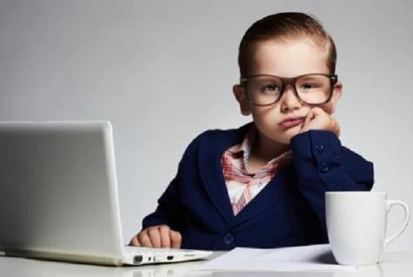 Особливості звільнення працівників, яким не виповнилось 18 років