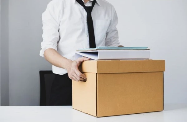 Звільнення за власним бажанням під час призупинення дії трудового договору: чи правомірне Звільнення за власним бажанням під час призупинення дії трудового договору: чи правомірне