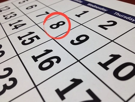 1 і 8 травня: святкові дні і відпустка