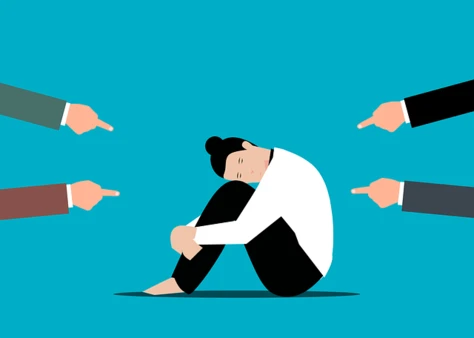 Законодавство України забороняє таке явище у трудових відносинах як мобінг