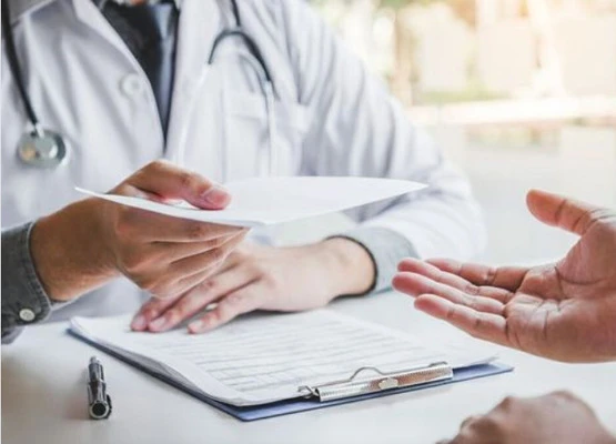 Яка відповідальність очікує за порушення організації медичних оглядів